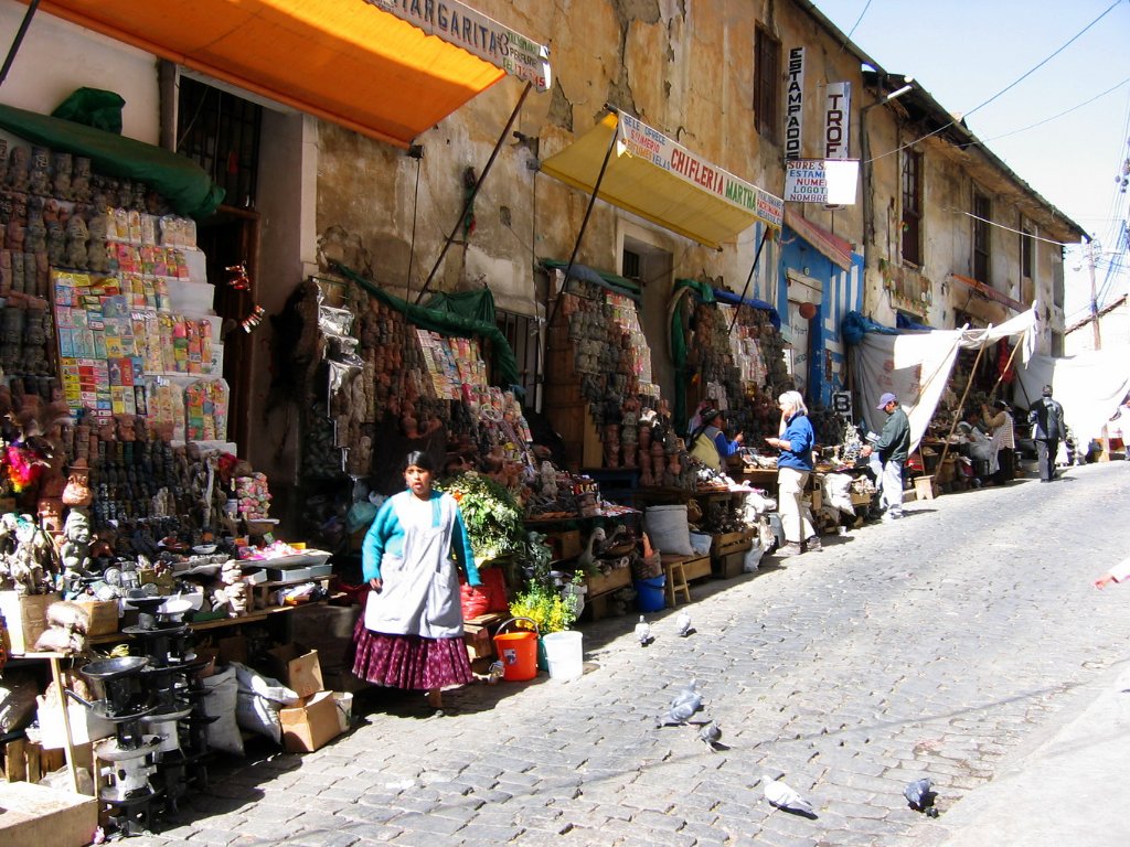 02-The witches market, more for tourists.jpg - The witches market, more for tourists
